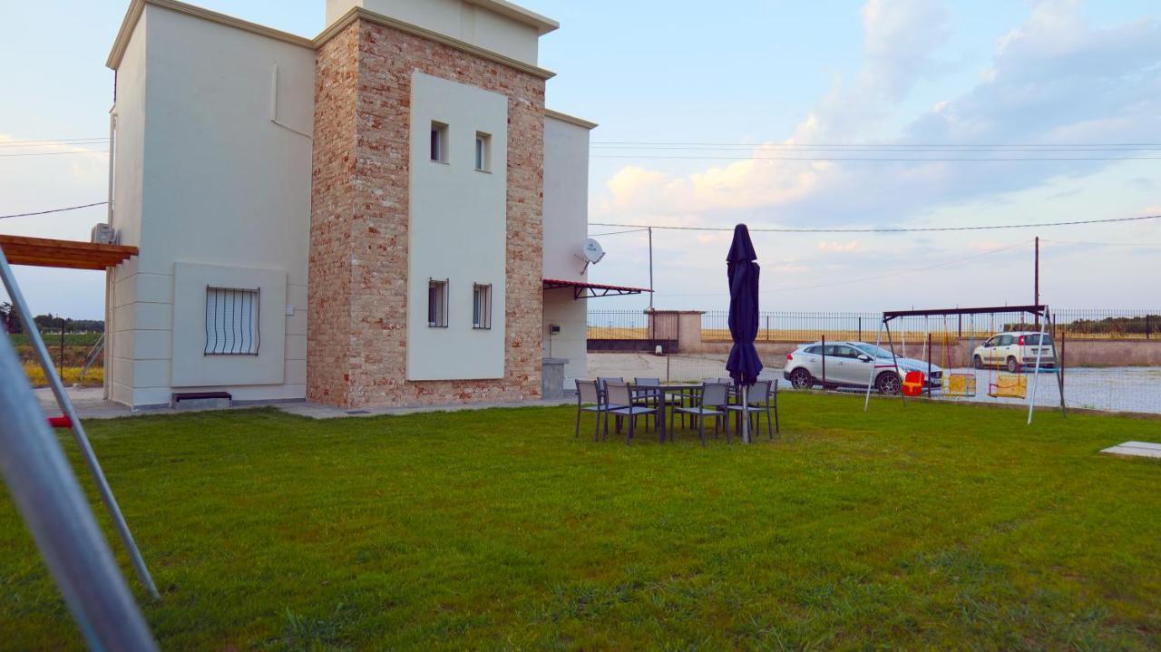 Mythic Villas Epanomi Exterior photo